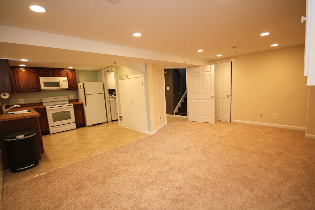 Primary Photo - 4510 Mahan Rd