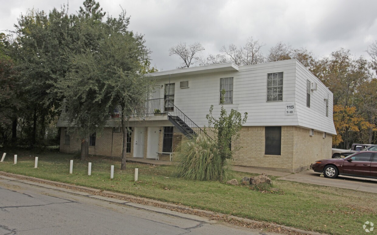 Foto del edificio - 115 W Rogers St