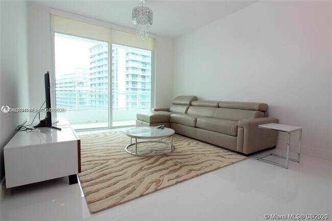 Building Photo - 1080 Brickell Ave