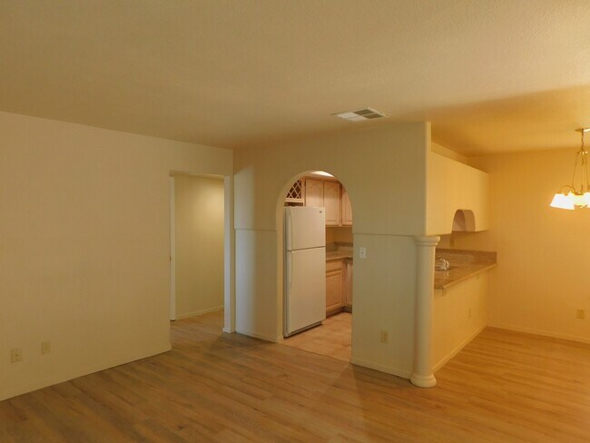 Building Photo - 601 Cabrillo Cir