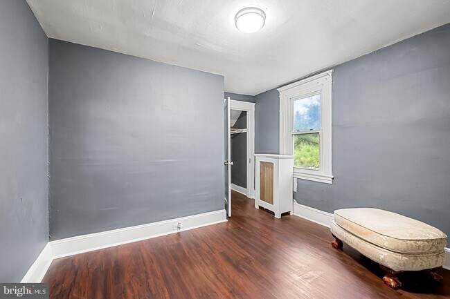 Foto del edificio - 3727 Milford Ave