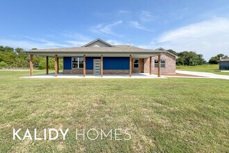 Building Photo - 214 Olde Ml Ct