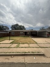 Building Photo - 2015 44th St
