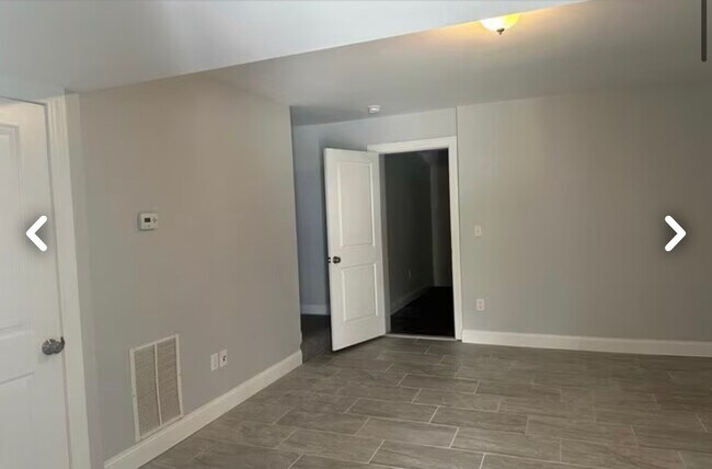 Foto del edificio - 29 Russell Ave