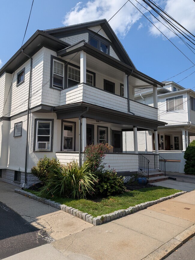 Foto del edificio - 97 W Quincy St