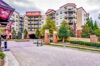 Building Photo - 200 River Vista Drive