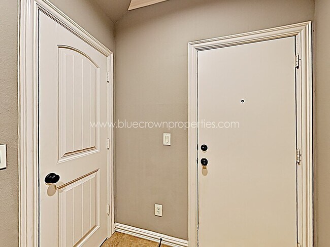 Foto del edificio - 1530 Sienna Ct