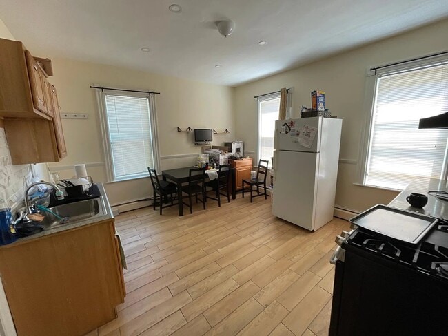 Photo - 16 Mt Calvary Rd Apartment