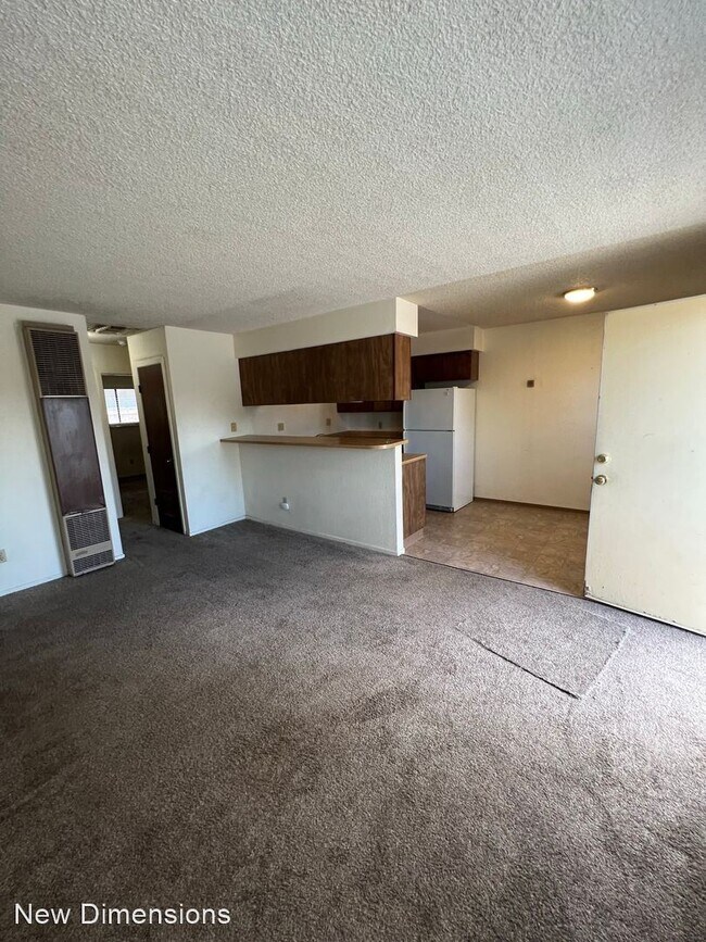 Building Photo - 2 br, 1 bath House - 195 North Broadway St...