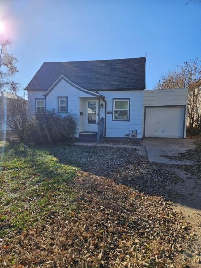 Building Photo - 506 22nd St