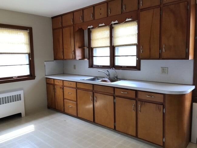 Building Photo - 3 bed 1.5 bath home in Coloma!