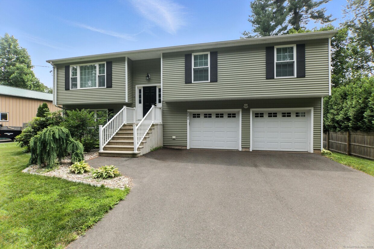 Foto principal - 221 Griffin Rd