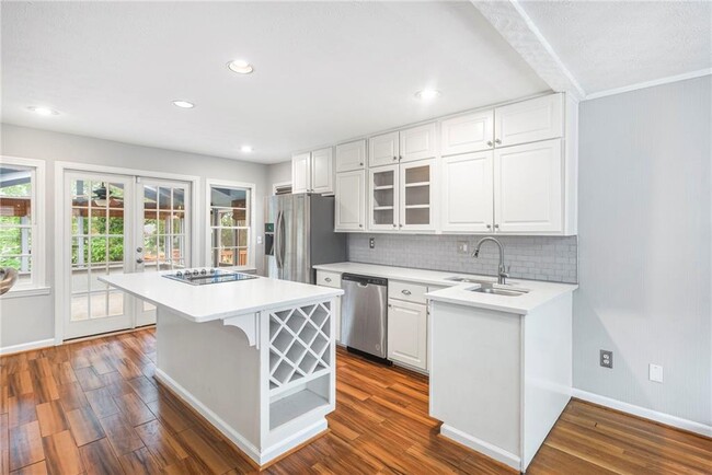 Foto del edificio - 5334 Harris Cir