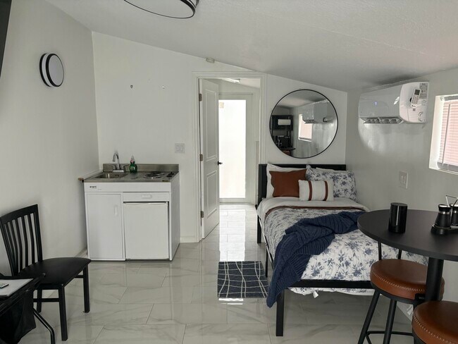 Foto del edificio - 2816 NW 7th St