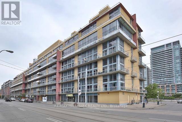 Primary Photo - 1029-1029 King St W