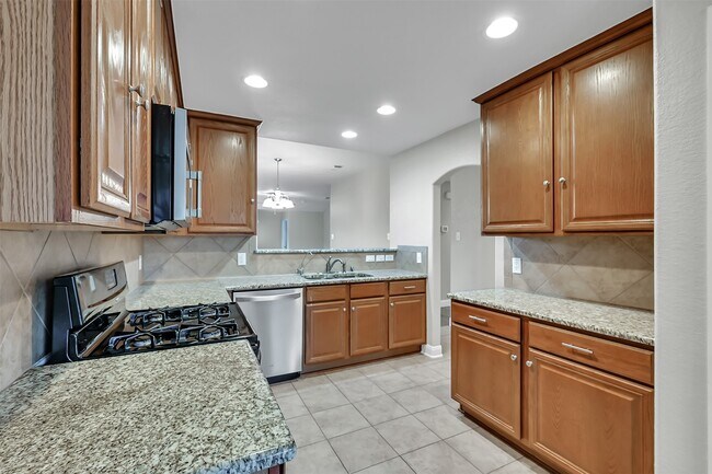 Foto del edificio - 3011 Crescent Oaks Park Ln