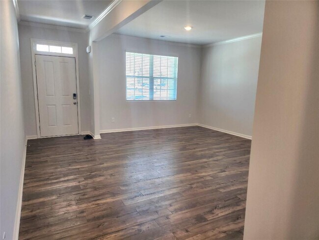 Foto del edificio - 710 Brookfield Dr