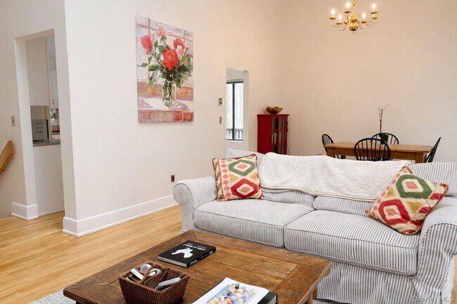 Foto del edificio - 194 Westchester Ave