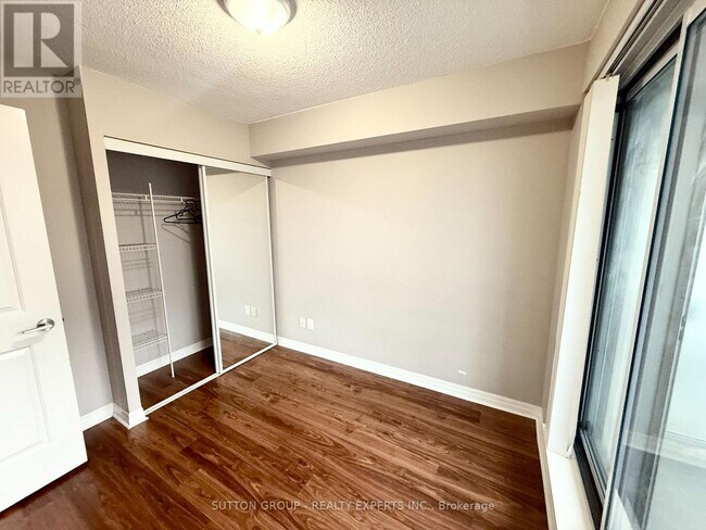 Photo du bâtiment - 30 Herons Hl Wy