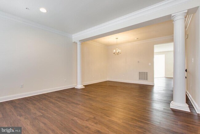 Foto del edificio - 7757 Crystal Brook Way
