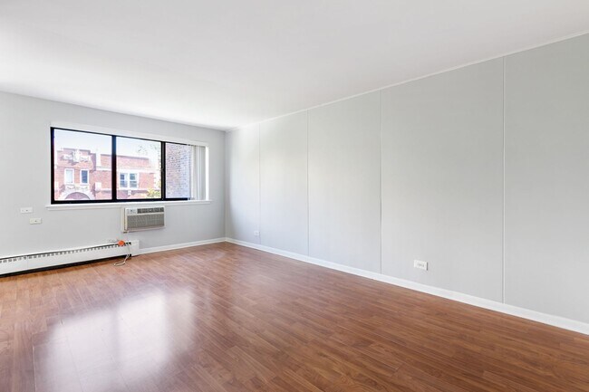 Foto del edificio - 5533 N Kenmore Ave