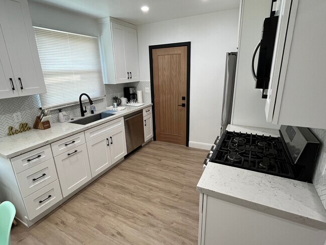 Foto del edificio - 2625 Chariton St