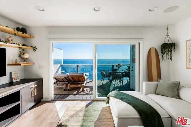 Foto del edificio - 20638 Pacific Coast Hwy
