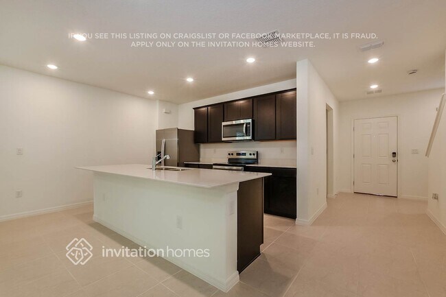 Building Photo - 5793 Sagebrush Aly