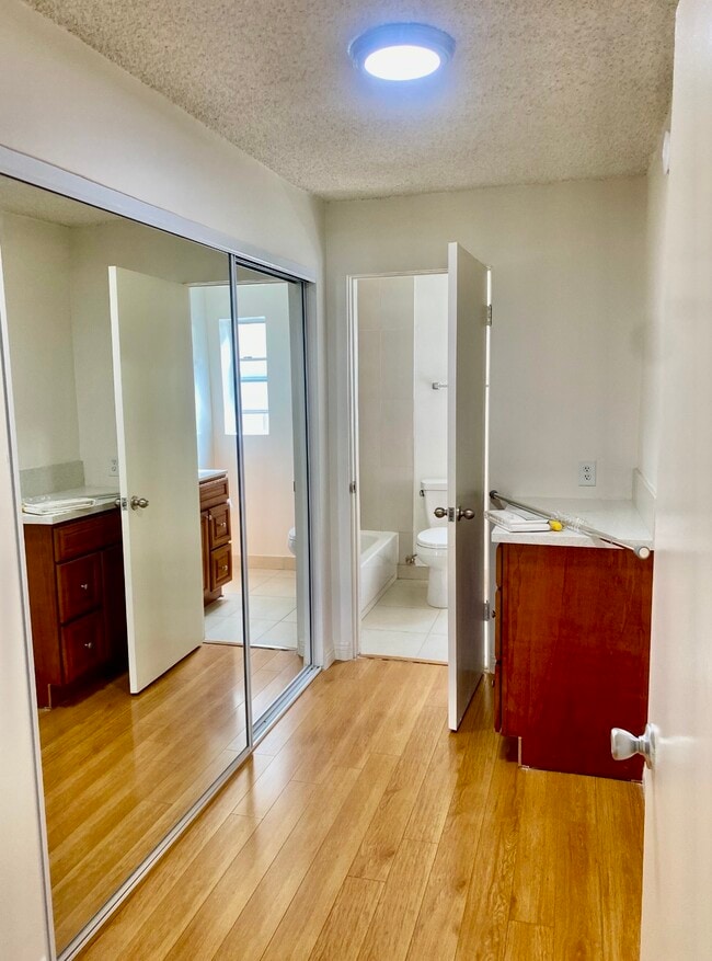 Photo - 3717 Bagley Ave Apartment