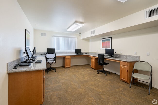 Foto del edificio - Commons @ Oak Grove