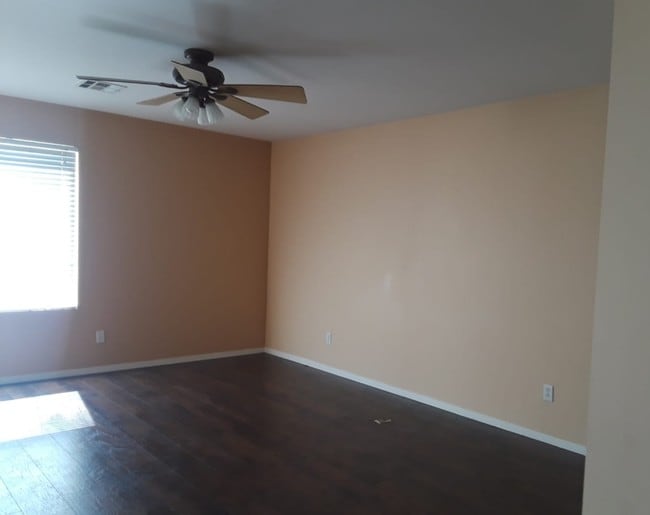 Building Photo - 10156 Monks Hood Ct