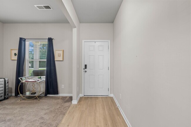 Foto del edificio - 1518 Valley Brook Dr SW