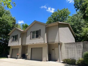 Building Photo - 27 Cherry Hill