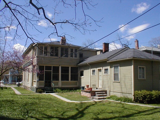 Foto del edificio - 216 N Hamilton Dr