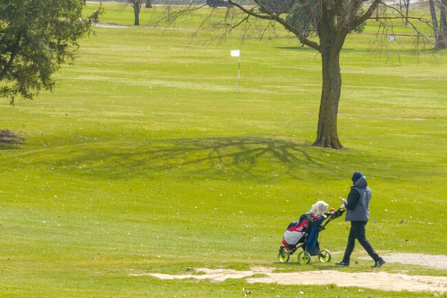 Joliet is home to several golf courses like the Inwood Golf Course.