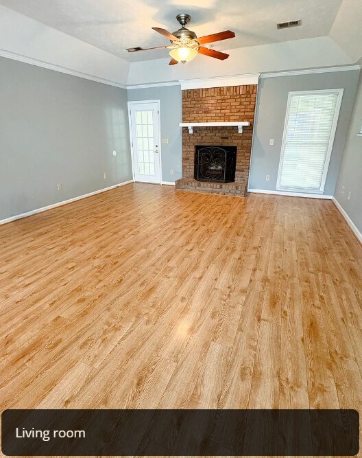 Foto del edificio - 2251 Birchwood Dr
