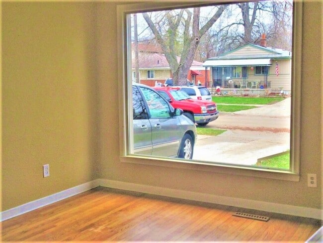 Building Photo - 4170 Weddel St