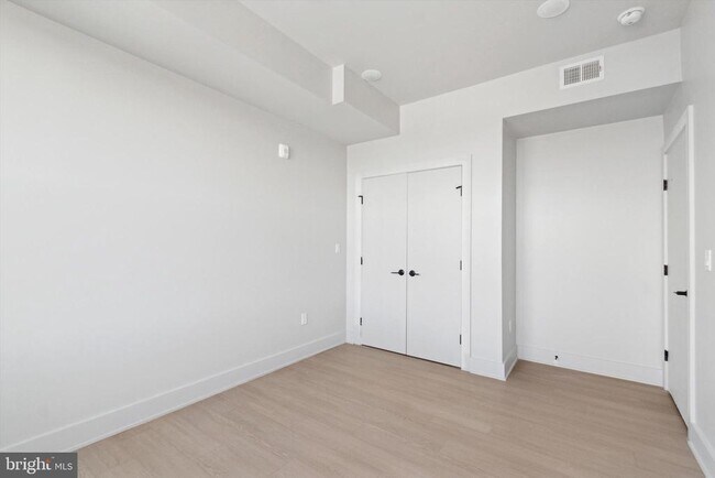 Foto del edificio - 5521 Wayne Ave