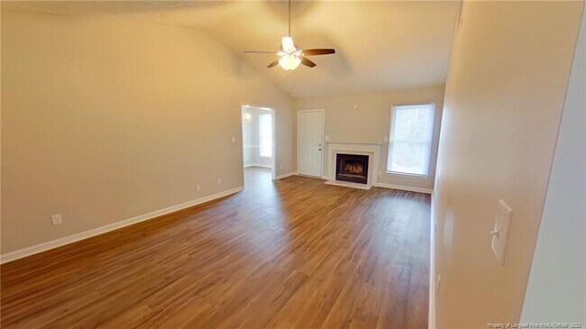 Foto del edificio - 5098 Summer Ridge Rd