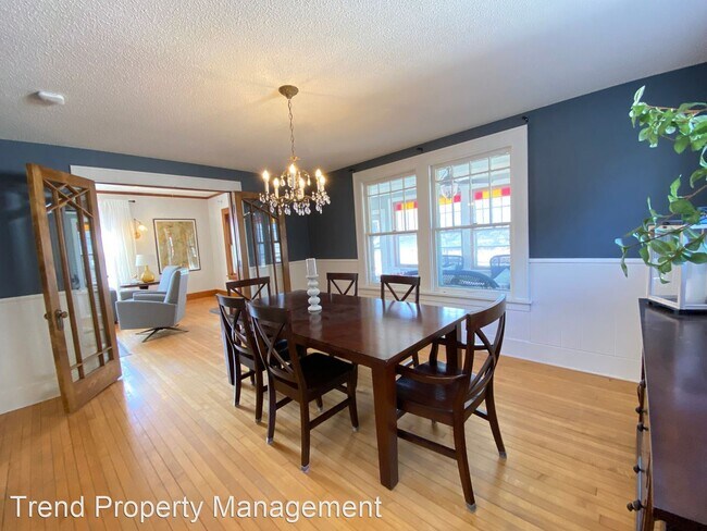 Foto del edificio - 4 br, 2.5 bath House - 20 11th Ave NW