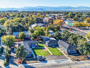 Building Photo - 3715 Pierce St