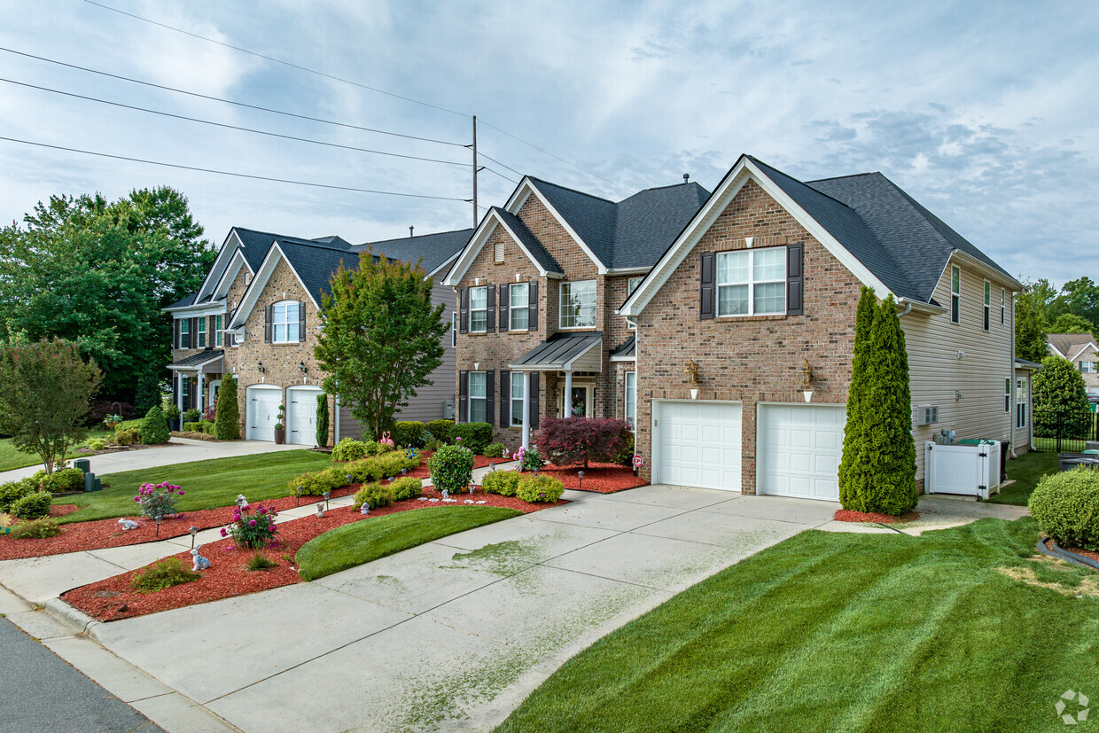 Foto principal - Walnut Creek Townhomes