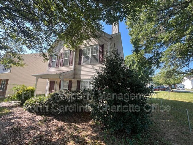 Building Photo - 315 Alexander Park Dr