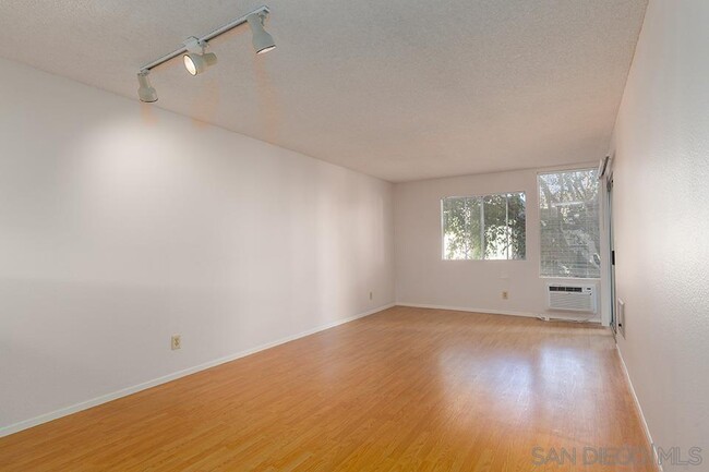 Building Photo - 6675 Mission Gorge Rd