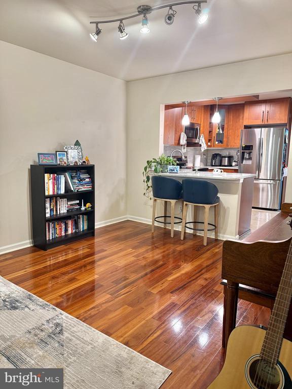 Building Photo - 5500 Woodlawn Manor Ct