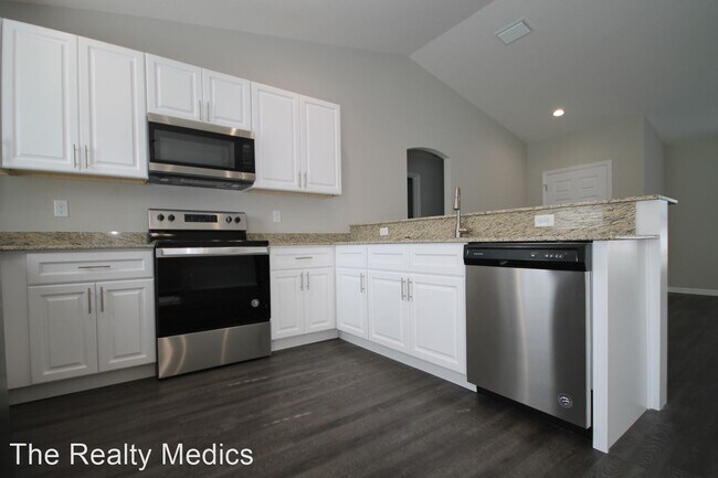 Foto del edificio - 3 br, 2 bath House - 15381 SW 23rd Avenue Rd