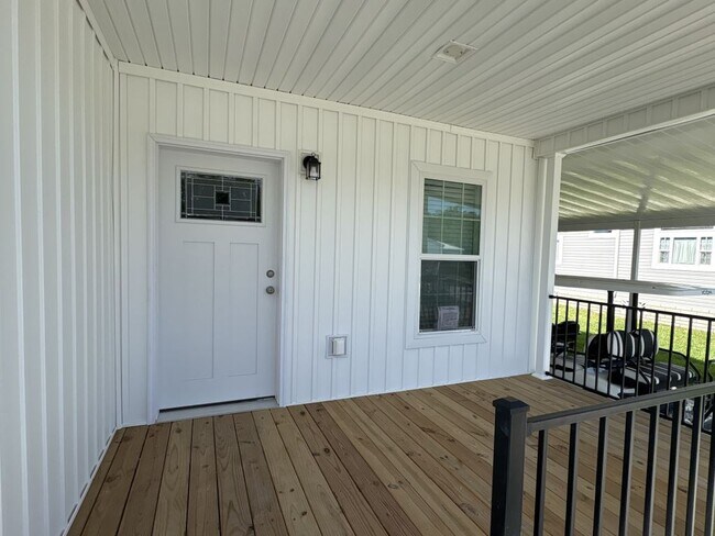 Building Photo - 34822 Minnow Ln