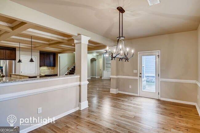 Building Photo - 4499 Sierra Creek Dr NE