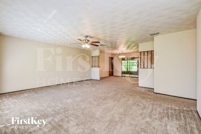 Foto del edificio - 1435 Fringe St