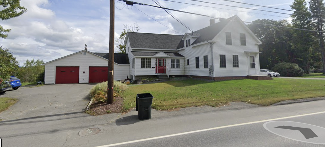 Primary Photo - 330 Main St
